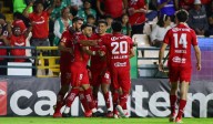 ¡Le arruinan el debut a Ambriz! Toluca vence a León en lluvia de goles
