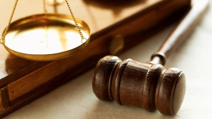 Robber stabbed in face with fork in St. Clair Shores pleads guilty