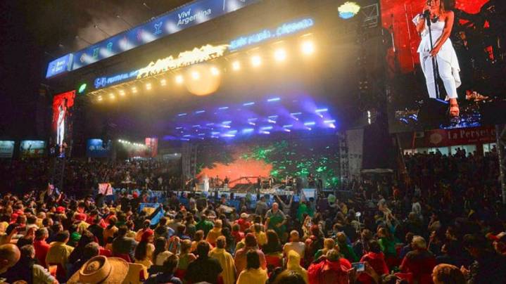 "Ciudad de festivales": Santa María de Punilla arrancará el verano con Abel Pintos, Axel y Q'Lokura
