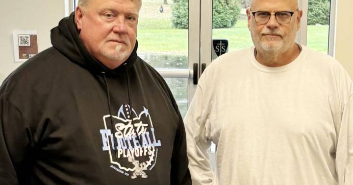 Veteran coaches Frey, Lipps in the postseason together at Saint John