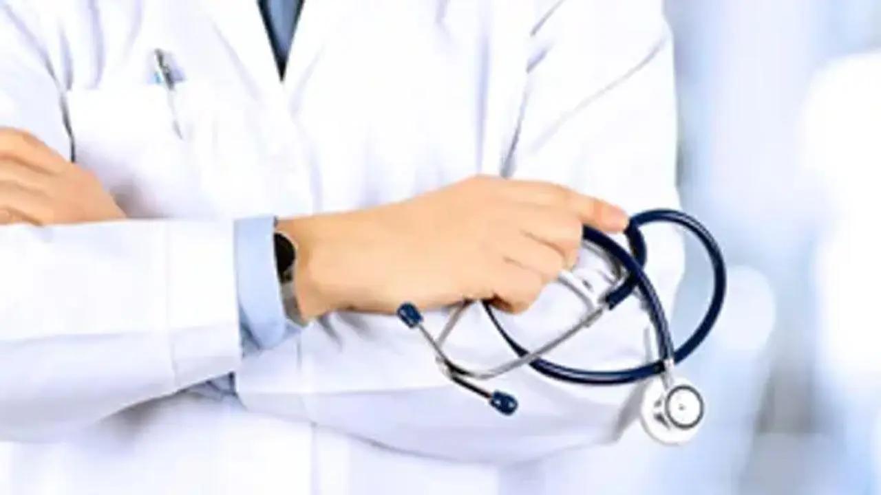 Doctor attacked with machete in Kerala hospital by father of deceased patient