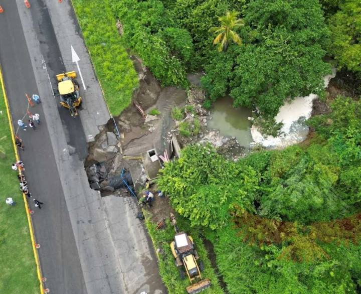 Lluvias torrenciales dejan afectaciones en Veracruz; suspenden clases
