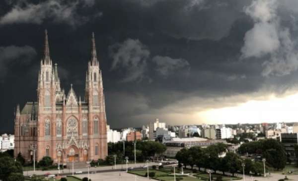 Sábado caluroso y con probabilidad de tormentas a la noche: ¿cómo estará el domingo?