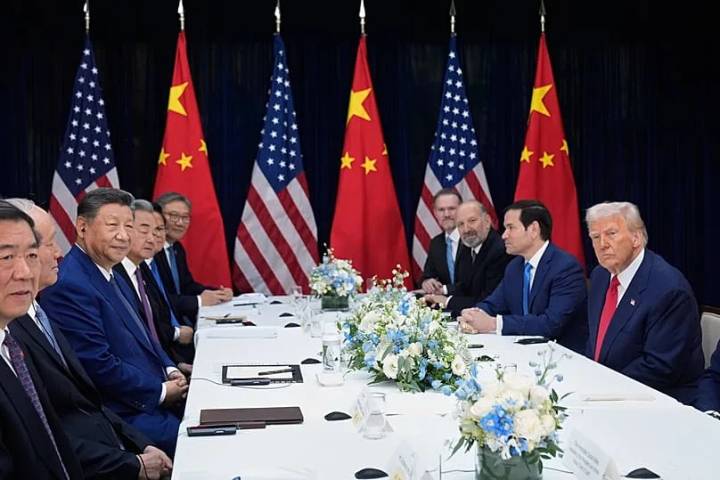 Trump announces deal with China after face-face talks with Xi in South Korea
