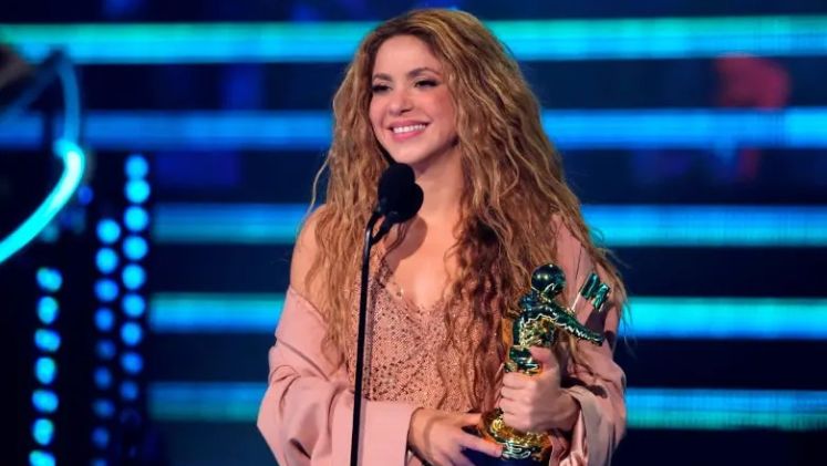 Shakira demandada en Miami por presunta estafa a hombre de 80 años