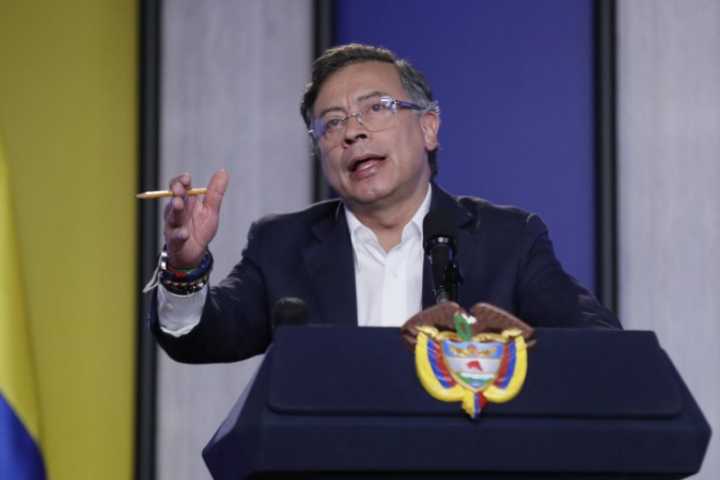 Las reacciones crecen tras las sanciones de EE.UU. contra Gustavo Petro: tensión diplomática y política en alza