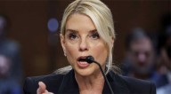 'She is choosing not to': Fuming reporter hammers Pam Bondi over Tom Homan bribery evasion