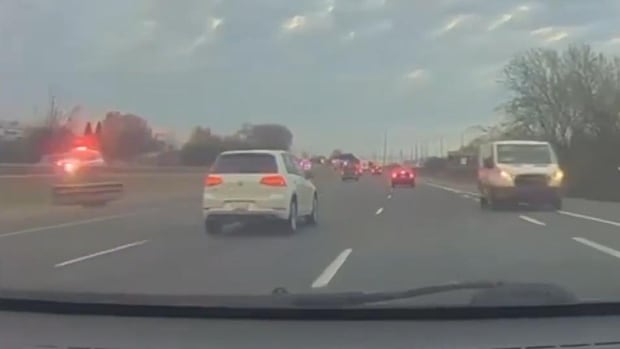 Survivors of wrong-way Highway 401 crash suing officers involved, Durham police