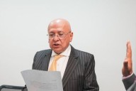 Procuraduría abre investigación contra el ministro de Justicia Eduardo Montealegre por presunta participación en política