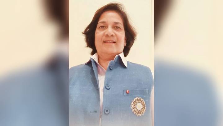 Harmanpreet can destroy any bowler on her day: Nilima Joglekar