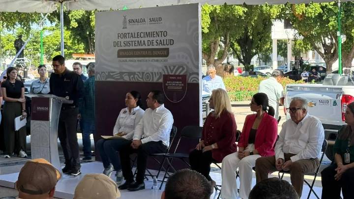 Gobernador Rocha Moya entrega 22 unidades a brigadas contra el dengue en Sinaloa