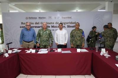 Anuncia gobernador Rocha fortalecimiento de operativos en Mazatlán, con elementos de Defensa y SSyP…