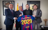 Firma Frenkie de Jong extensión de contrato con Barsa hasta 2029