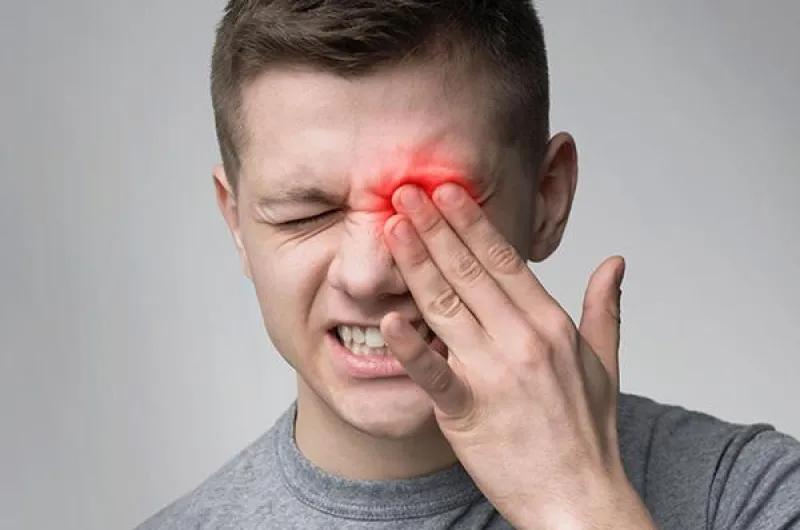 Comezón en los ojos: cuáles son las causas y qué hacer