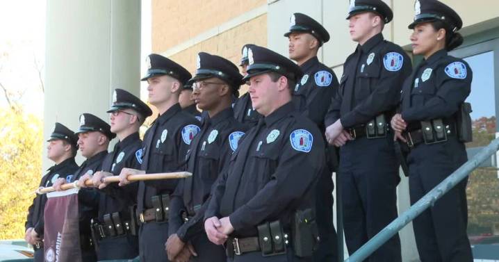 Richmond Police recruits officially become officers in graduation ceremony