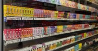 Alberta students, doctors want federal ban on flavoured e