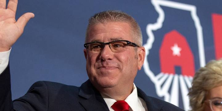 Republican Politician Darren Bailey’s Son, Daughter-in-Law, & 2 Grandchildren Killed in Helicopter Crash | Darren Bailey, Politics 
