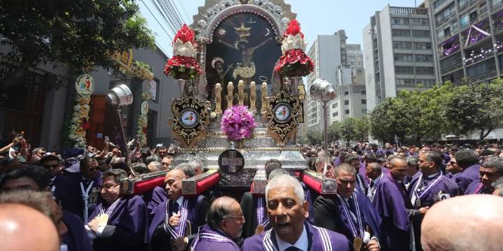 Señor de los Milagros: dos mil fieles cargarán la imagen del Cristo Moreno