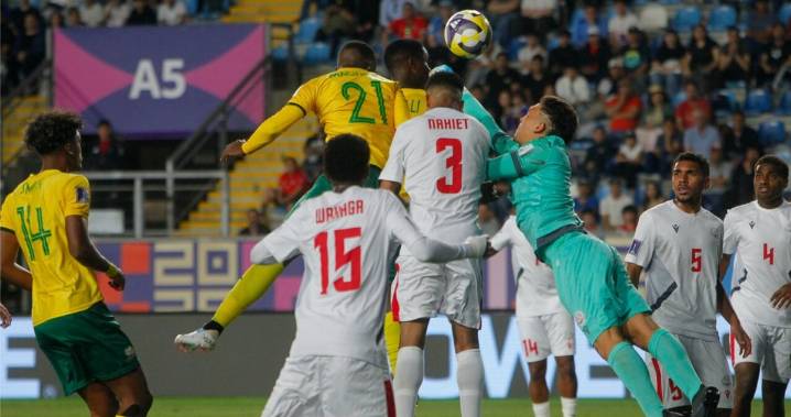 Sudáfrica aplasta a Nueva Caledonia y se ilusiona con el boleto a octavos de final
