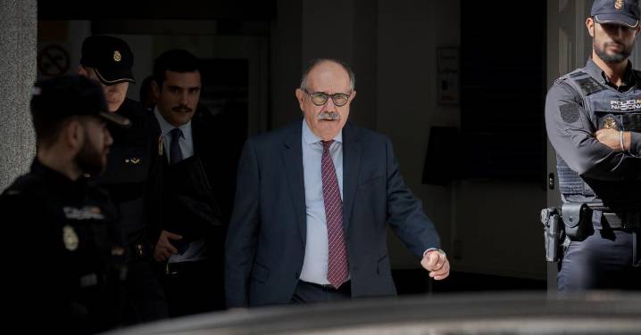 El abogado que interrogó a Felipe González y se ha enemistado con José Luis Ábalos