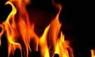 Fire erupts in a lorry carrying liquor in Habsiguda