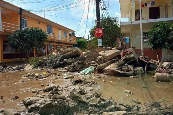 Admite Sheinbaum acumulación de basura en Poza Rica
