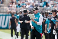 Deadspin | Upstart Jaguars face true Monday night test against Chiefs