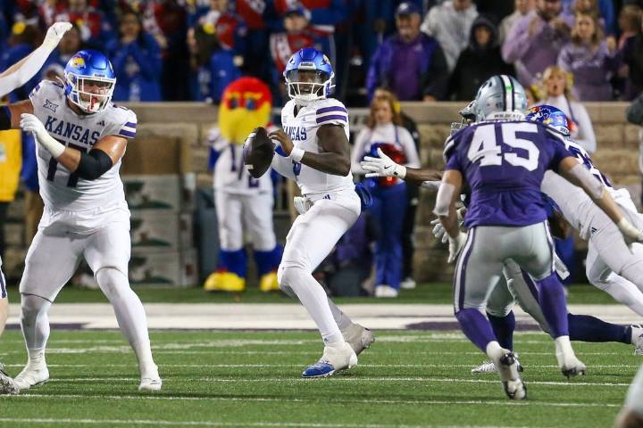 Deadspin | Kansas favored to snap 16-year losing streak vs. Kansas State