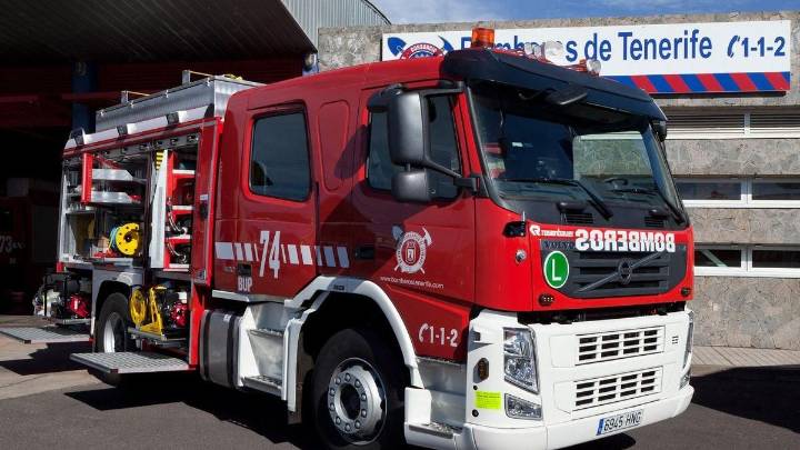 Muere un joven tras causar un fuego en su habitación y tirarse por el balcón en Tenerife