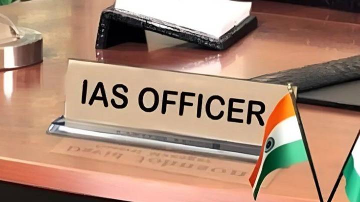 Govt jobs better than earning crores in corporate: Viral post sparks debate