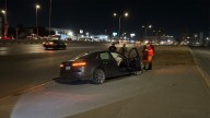 Conductora desata aparatoso accidente al chocar contra ‘ballenas’ del bulevar Fundadores