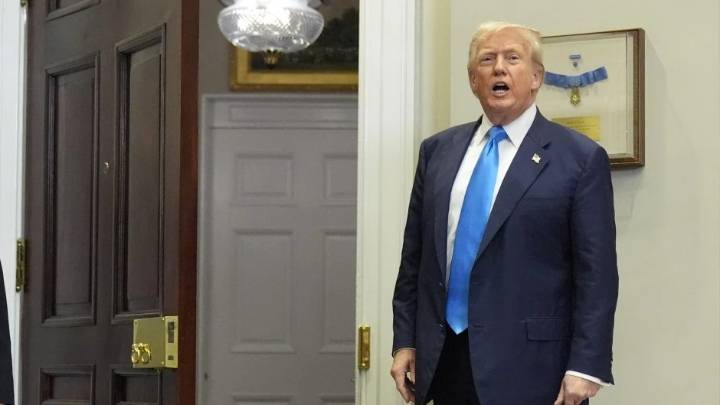 Trump se quedó sin fondos por la caída del presupuesto, en medio del rescate a la Argentina