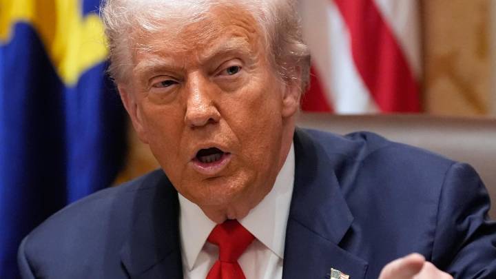 Trump vuelve a la carga contra España por el gasto en Defensa y sugiere un “castigo mediante aranceles”
