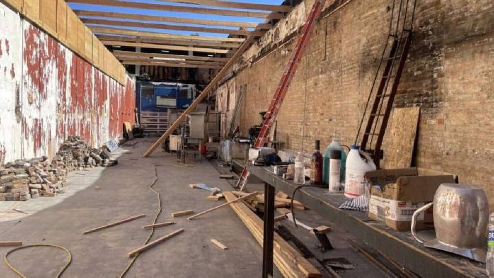 2 downtown businesses making progress toward reopening after Main Street fire