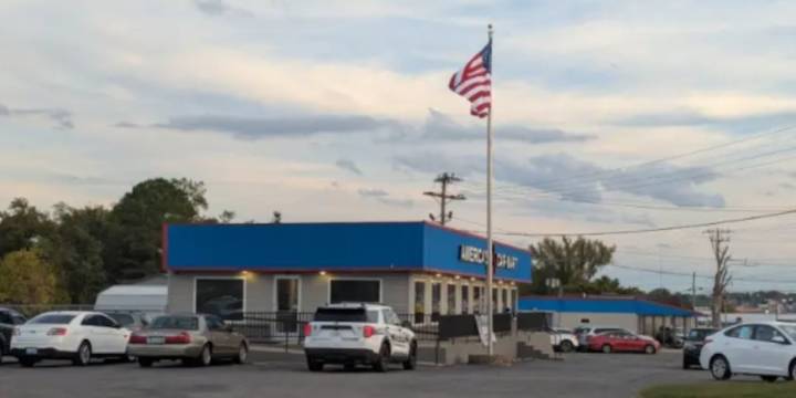 Woman allegedly steals car during repossession, nearly hits multiple people in Kentucky