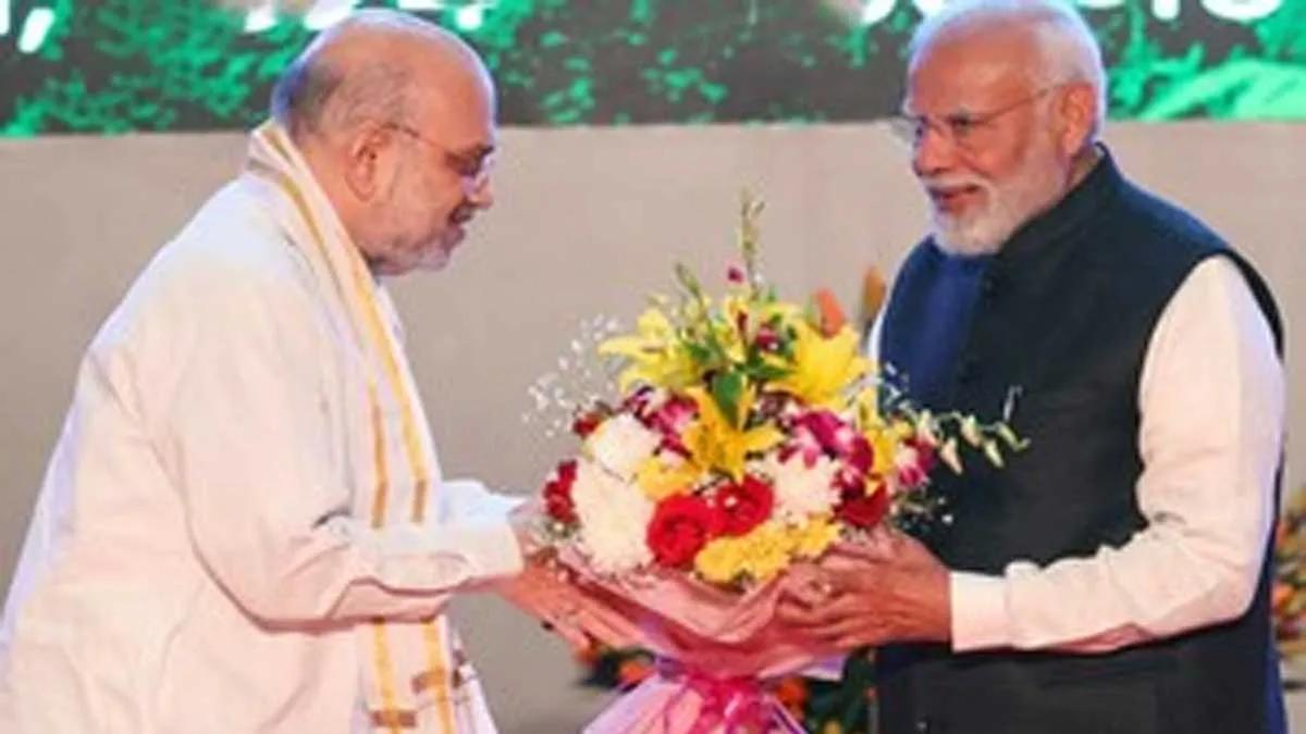 PM Modi Congratulates Amit Shah on Birthday, Applauds His Work in Safeguarding India’s Internal Security
