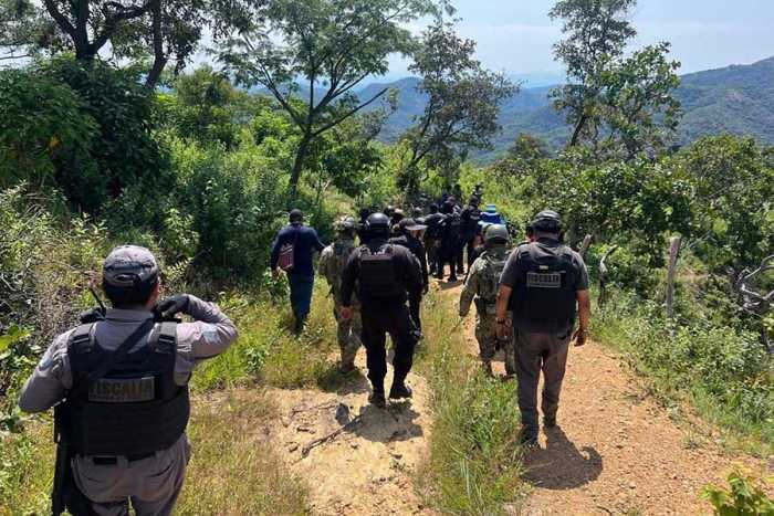 Refuerzan operativo para localizar a desaparecidos de Texcapilla en Tlatlaya