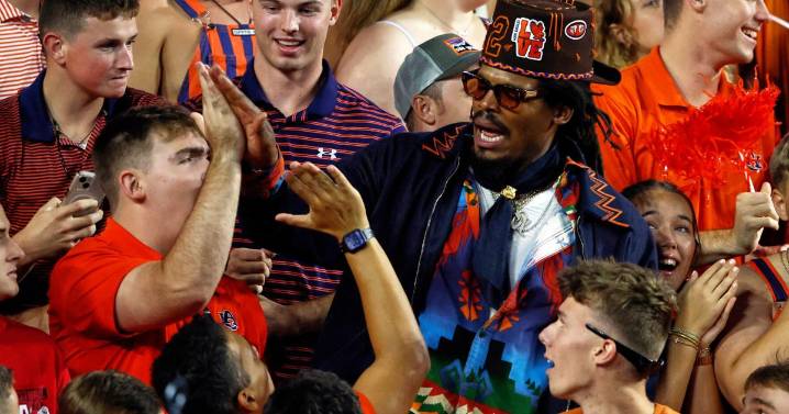 Auburn formally retires Newton's No. 2 jersey at halftime against rival Georgia