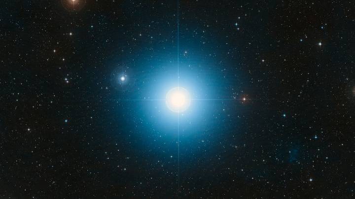 Fomalhaut, the 'solitary' star, announces the arrival of autumn in the night sky. Here's how to see it