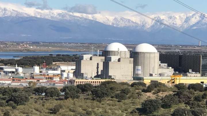 Iberdrola, Endesa y Naturgy trasladan al Gobierno su "disposición" a ampliar la vida de la central nuclear de Almaraz