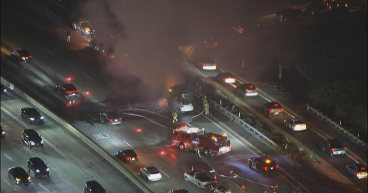 Semi-truck fire causes traffic on 134 Freeway near Griffith Park