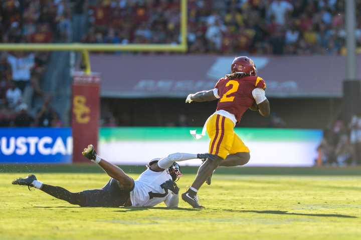 Michigan run defense no match for depleted USC backfield