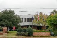Dos tiroteos dejan una mujer muerta y un hombre herido en universidad de Carolina del Sur