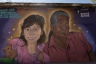 Hacen mural en honor a abuelita y nieta que murieron atropelladas por una mujer ebria