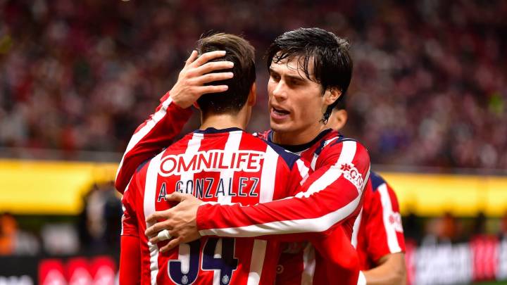 Chivas vs Pumas, duelo parejo en este Apertura 2025