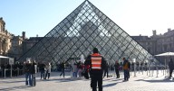 ¿Y las joyas? Detienen a 5 más tras el robo al Museo del Louvre
