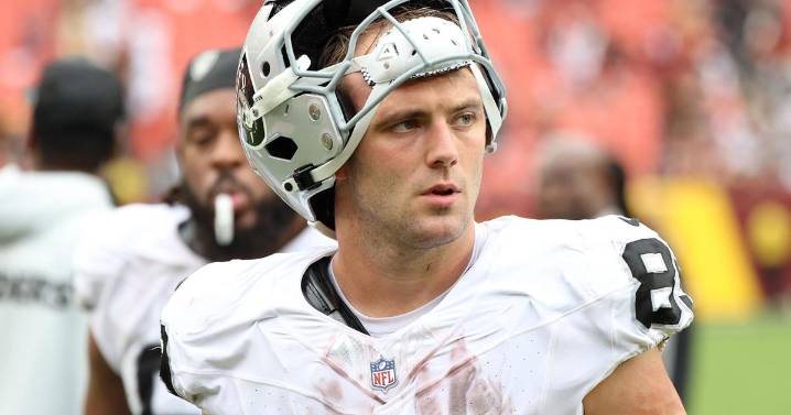 Raiders' Brock Bowers returns to full speed, ready to produce against Jaguars