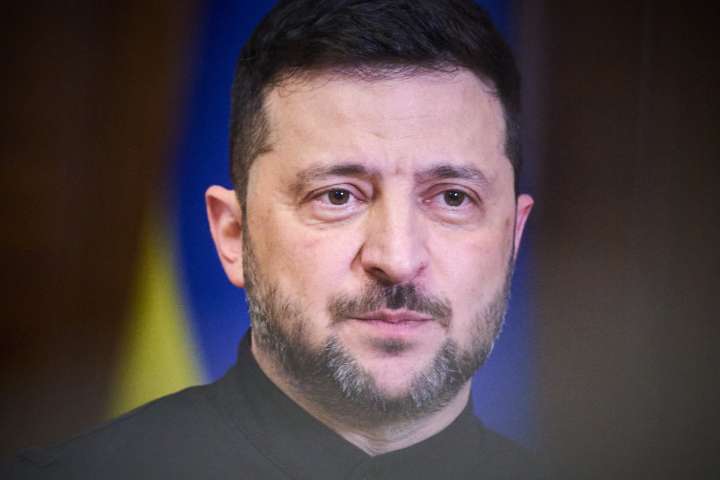 Zelensky urges 'no weakening of pressure' amid Russian strikes