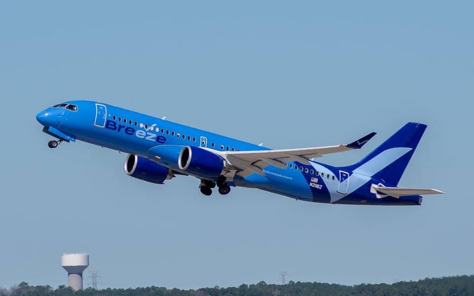 La expansión de Breeze Airways continúa en RDU con una base de tripulación y un nuevo servicio internacional