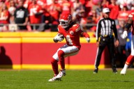 Chiefs shutout Raiders 31-0 at Arrowhead Stadium